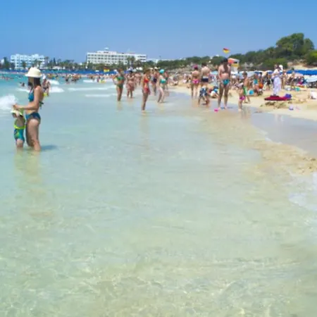 The Complete Guide To Renting Your Holiday In Close To The Beach, 1323 *