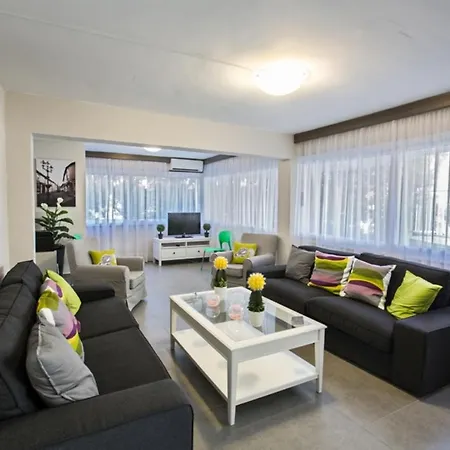 וילה The Complete Guide To Renting Your Holiday In Close To The Beach, 1323 *